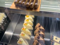 -Dough&Joe团憩(瑞虹天地月亮湾店)