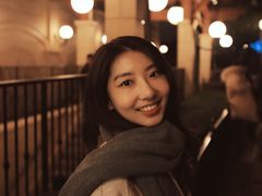 在洗手间前面灯光超级好-上海迪士尼度假区