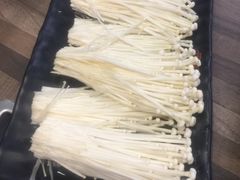 -呷哺呷哺(新世界百货望京店)