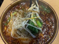 -三好食堂(煎饺·馄饨·肉饼米线·盛世广场店)