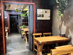 -万记麻辣烫国展总店