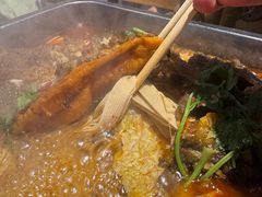 -老街烧烤大排档·地道湖北菜·龙虾馆(汉口火车站店)