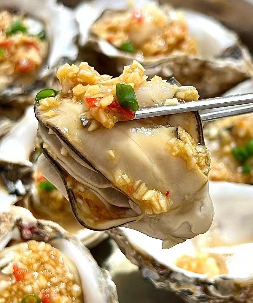 《鲜香烤生蚝,大海的滋味在舌尖绽放》