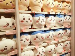 -名创优品(北京新中关购物中心地铁层店)