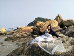 -现代经典婚纱摄影