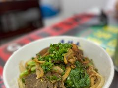咖喱牛肉牛肚拌面-逸桂禾面馆