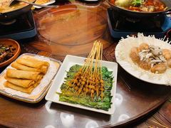 -霄汉牛三鲜湖北砂锅菜(万松园2店)