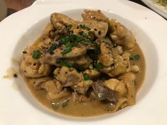 黑松露焖鸡-一盐堂本帮菜(外滩店)