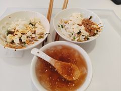 荤豆花米线-辣辣小吃豆花米线(大观篆新农贸市场店)