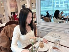 -Angelina安吉丽娜(恒隆广场店)