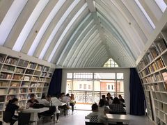 -钟书阁(松江泰晤士小镇店)