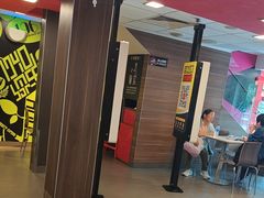 -麦当劳(丽江玉河广场店)