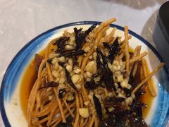 -霄汉牛三鲜湖北砂锅菜(万松园2店)