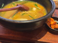 -银米·云南传统过桥米线(双廊黑金冠店)