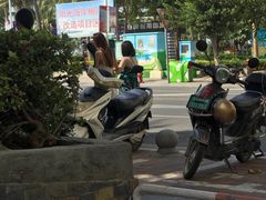 -解放路步行街                
