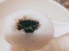 黑芝麻汤团-七宝老街汤团(上海世纪汇广场店)