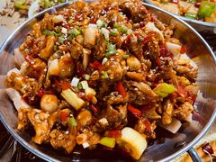 牛蛙爱上虾-小民大排档(光谷店)