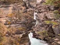 -阿萨巴斯卡瀑布观景点