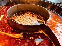 -渝涯重庆豆花老火锅(中赢国际店)