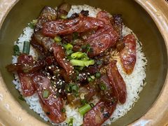 腊肉腊肠饭-红星光发煲仔饭(文海店)