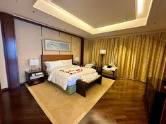 -深圳星河丽思卡尔顿酒店