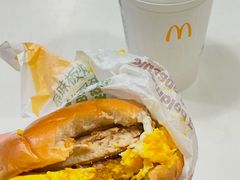 -麦当劳(凯旋路新淮海坊店)