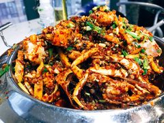-凤凰路何眼镜香辣蟹(花果园店)