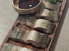 金牌鳗鱼半条-围炉肉舍•炭烤活鳗•丹东海鲜烤肉(步行街店)