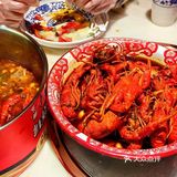 这家的小龙虾，简直惊艳!小龙虾个大饱满，虾肉 Q弹鲜嫩