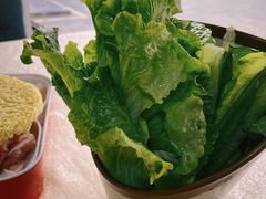 -猪三哥肥肠鸡川菜小炒