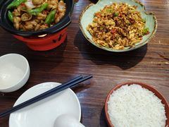 -民间瓦缸煨汤館(嵩山路店)