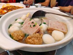 -梓檚中餐厅湖北菜小龙虾武昌鱼排骨藕汤(黄鹤楼店)