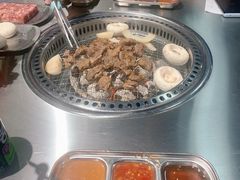 -马路牙子烧烤音乐酒馆(望京店)