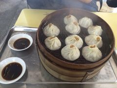 蟹黄汤包-四季美汤包(户部巷店)