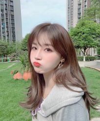 -Hello Lady发型设计