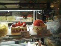 -巴黎贝甜(大宁国际商业广场店)