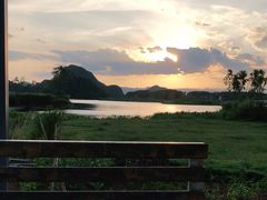 -夏屿湖畔.落日湖景餐厅(普者黑景区店)