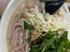 -啊墨江牛烂烀米线