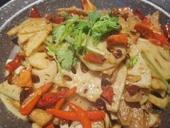 -万重锦·人文川菜馆(骡马市店)