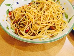 麻辣肉酱面-萨莉亚意式餐厅(国展天虹店)