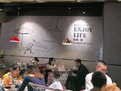 -胖东来生活广场(健康路店)
