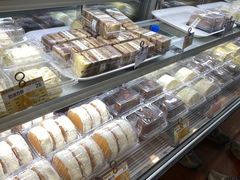 面包甜点陈列柜-新侨三宝乐面包店(崇文门店)
