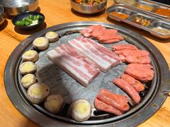 -极简·炭火烤肉主题餐厅·龙虾烧烤·烤羊排(宝龙店)