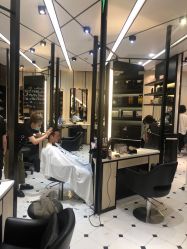 -HAIR CORNER