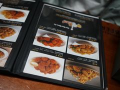 -BHC炸鸡(明洞总店)