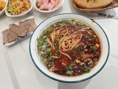 -穆芳阁兰州纯汤牛肉面(西安总店)