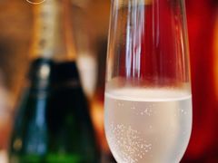 老布特汽泡酒-Bo Lounge & BOA Club