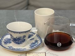 -LEO CAFE