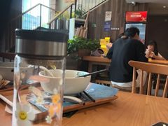-呷佬·长沙手工米粉(金沙江路店)