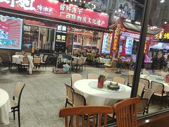 -刘姐啤酒鱼民族演艺餐厅(西街总店)